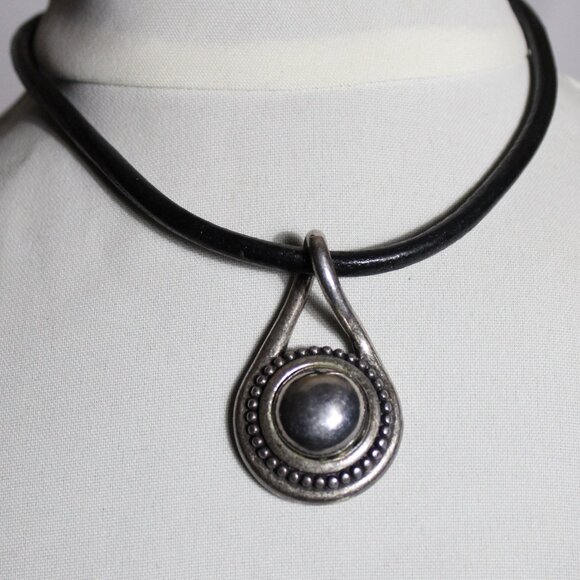 CHICO's 15 inch Silver Tone Statement Leather Rope Necklace - Picture 1 of 9